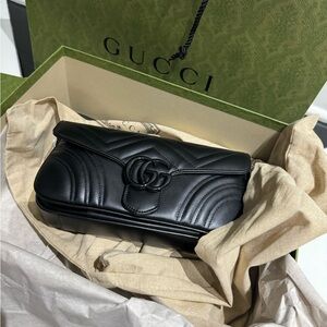 Gucci Marmont bag small back hardware